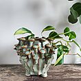 Seafoam 'toadstool' Planter for up to 8cm pots