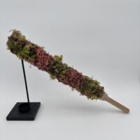 moss-wand-on-stand