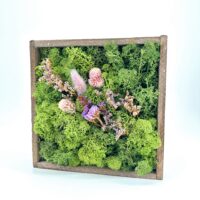 inished Moss Art Heather Field with preserved moss and lavender-pink dried flowers.